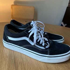 Women’s Vans Size 9.5